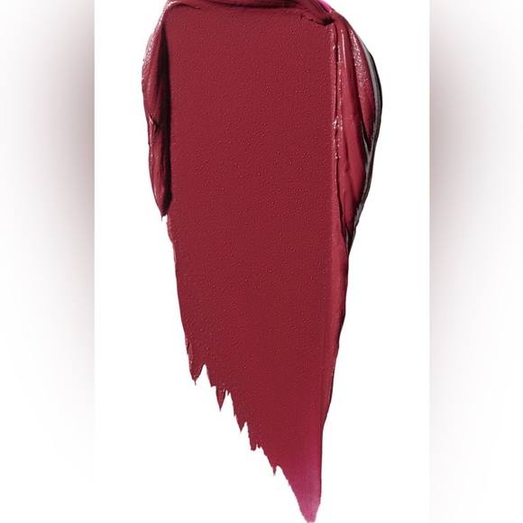 New "Keep Dreaming" Macximal Silky Matte Lipstick - Picture 7 of 11